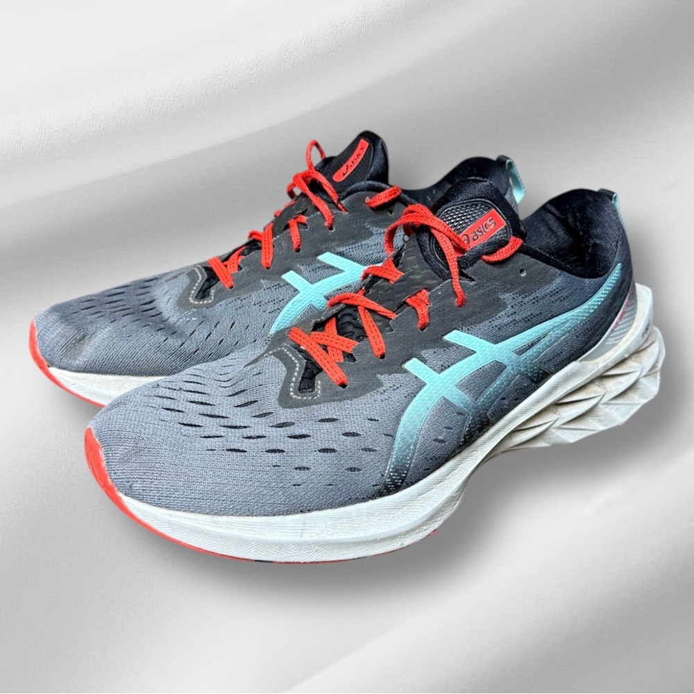 Asics Novablast 2 Metropolis Clear Blue Athletic Gym Running Shoes Mens 12